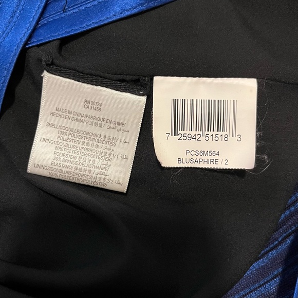 BCBG stunning blue one shoulder mini party dress. Size 2. Ultra flattering! - Picture 7 of 8